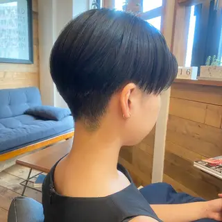 ショート 丸岡 美穂のヘアスタイル