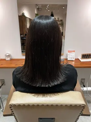 ミディアム 堀内 美那のヘアスタイル