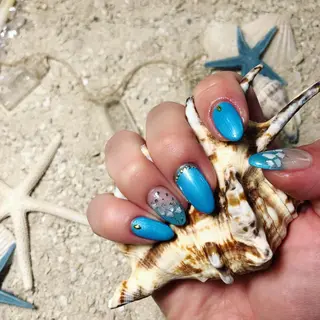 ネイル NEO Beauty Salon所属・𝐍𝐄𝐎 𝐉𝐔𝐑𝐈のネイルデザイン