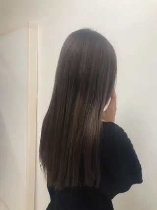 セミロング コトネ🫧 韓国風レイヤーカットのヘアスタイル