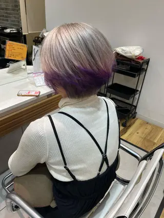 ショート enn.bleach by t.a.g所属・碇山 楓己のヘアスタイル