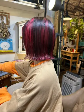 ショート カラー BRITS 渡辺 菜々子のヘアスタイル