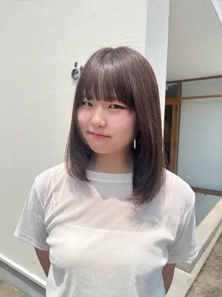 カラー 森 理音のヘアスタイル