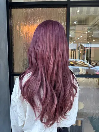 ロング カラー 友成 星来のヘアスタイル