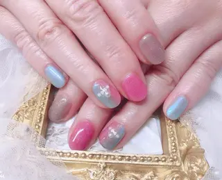 ネイル マジックミラー所属・マジック ミラーのネイルデザイン