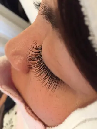 まつエク ANNE梅田 GRACE店所属・ANNE chizuのマツエク・マツパデザイン