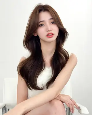 ロング カラー 韓国ヘア　紗希 🦋のヘアスタイル