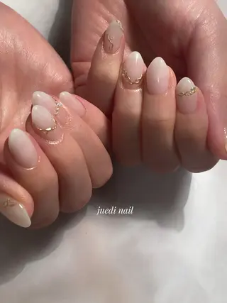 ネイル juedi nail(木曜日のネイル)所属・juedi nail 〜木曜日のネイル〜のネイルデザイン