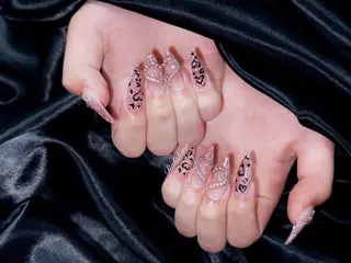 ネイル Rola kira nail salon所属・Rola kira 麗のネイルデザイン