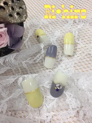 ネイル ネイル＆フラワーサロン〜Ri✦hiro〜鳥栖店所属・HIRATA RIEのネイルデザイン