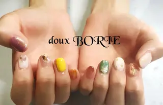 ネイル doux BORIEのネイルデザイン