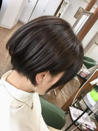 ショート カラー PALETTE(パレット)所属・SHIORI💜口コ ミNo.1艶カラーのヘアスタイル