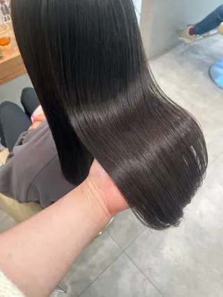 ロング 近 紗理奈のヘアスタイル