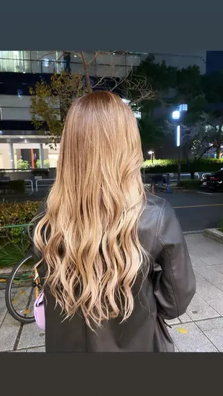 ロング カラー 加藤 利基のヘアスタイル