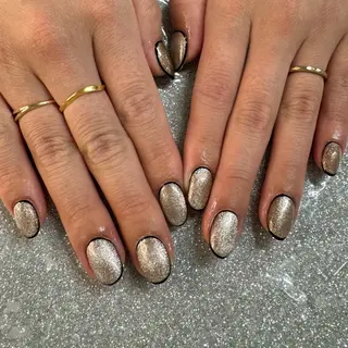 ネイル VIERU 🌈🎀💖のネイルデザイン