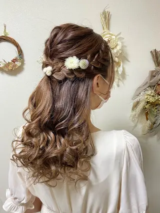 ロング ヘアアレンジ ヘアアンドメイクムタ 新居のヘアスタイル