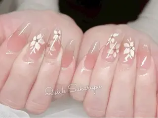 ミディアム Quick Sukarupu 高田馬場店所属・Quick Sukarupuのネイルデザイン