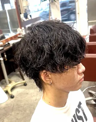 パーマ メンズ 渡邊 海里のヘアスタイル