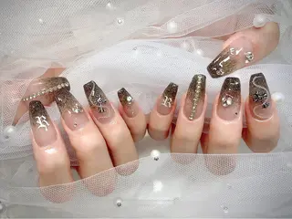 ネイル I-nailロング /ワンホン/キラキラのネイルデザイン