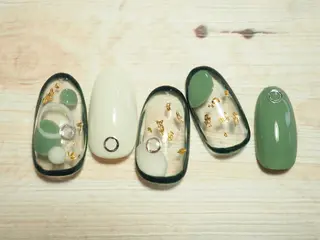 ネイル トップネイリスト Ribbon立川店のネイルデザイン