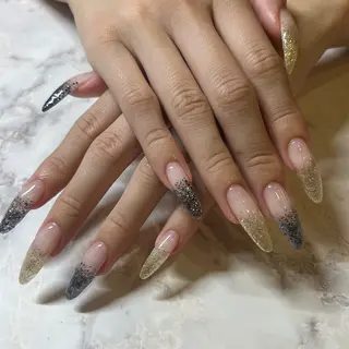 ネイル MORE-NAIL所属・Miki. MORE -NAILのネイルデザイン