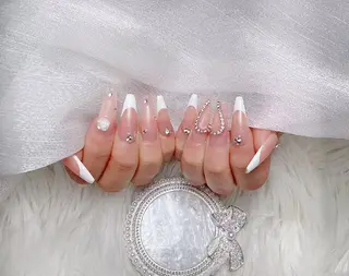 ネイル ENsalon AKIRAのネイルデザイン