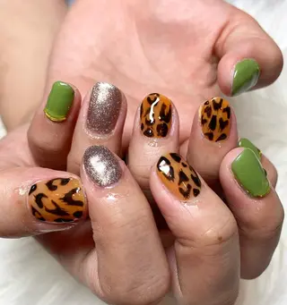 ネイル 駒月 明日香の眉毛・アイブロウイメージ