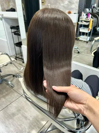 ミディアム カラー ヘアアレンジ インナー×縮毛矯正 ピンクカラー澤井里菜のヘアスタイル
