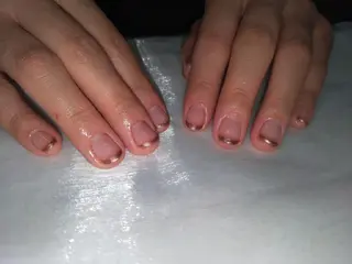 ネイル R'well所属・はばすみれ🎀ﾈｲﾙ 光ﾌｪｲｼｬﾙ ﾍｱのネイルデザイン