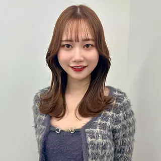 ミディアム カラー ブリーチなし/レイヤ ー特化🌈Tommyのヘアスタイル