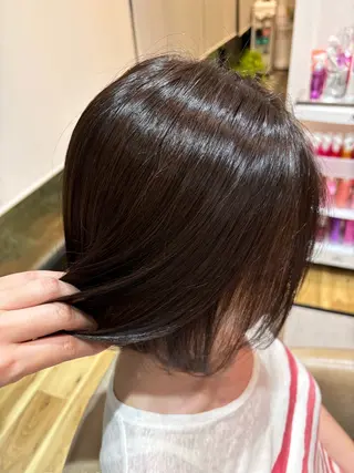 ショート カラー 岡本 梨沙のヘアスタイル