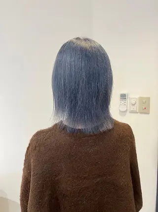 カラー ショート 山崎 れいなのヘアスタイル