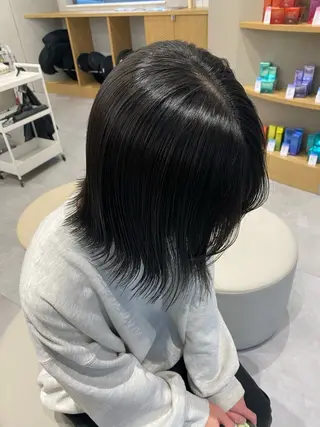 ミディアム カラー 中村 心春のヘアスタイル
