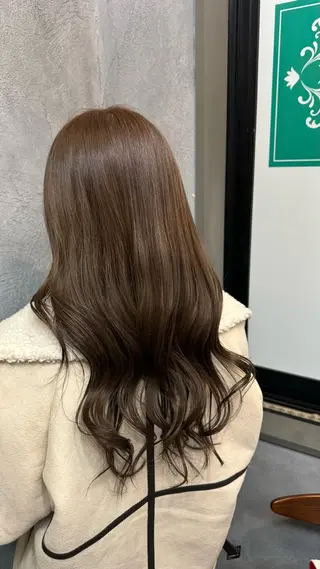 ロング カラー Graphy  札幌所属・🐺ﾅｶﾑﾗ ﾓﾓｶのヘアスタイル