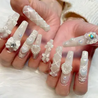 ネイル ゴテゴテ💙ワンホン リオナのネイルデザイン