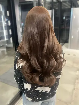 ロング カラー 髙木 由支奈のヘアスタイル