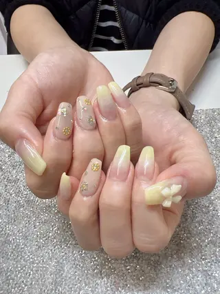 ネイル Guarendo錦糸町店所属・ガレンドウ 白澤 愛子のネイルデザイン