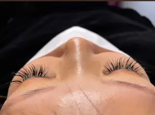 SESUNNY セサニー　SEIRAのマツエク・マツパデザイン