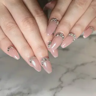 ネイル she nail studio所属・パラジェル/スカルプ salonOerbaのネイルデザイン