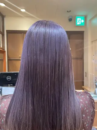 セミロング 渋谷 留菜のヘアスタイル