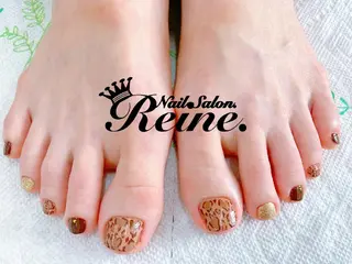 ネイル Nailsalon Reine所属・玉栄 伶奈のネイルデザイン