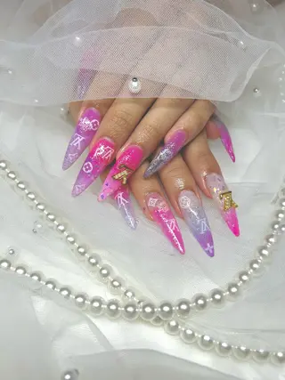 ネイル 【Laule‘a 】のネイルデザイン