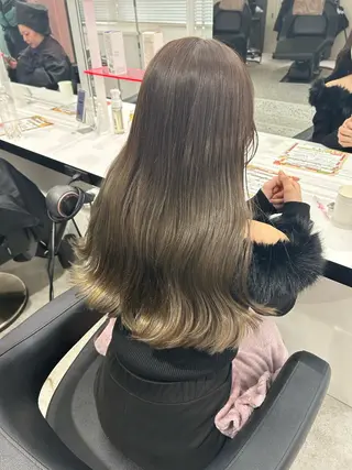 ロング カラー エフェクトブリーチ／ レイヤーカット／翔のヘアスタイル