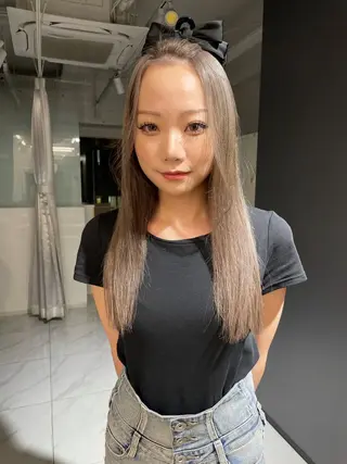 セミロング ヘアアレンジ サワイ ユイのヘアスタイル