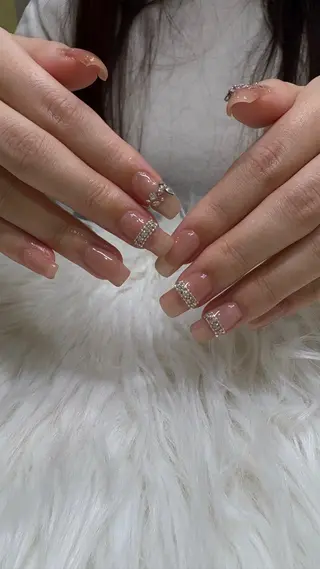 ネイル GO TODAY シェアサロン 渋谷Orla店所属・シオリ ⪩⪨のネイルデザイン