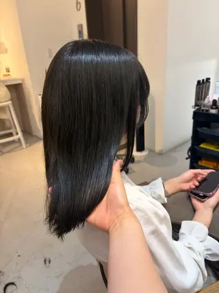 ミディアム ✨色持ちの良い艶 カラー✨蟹江真世のヘアスタイル