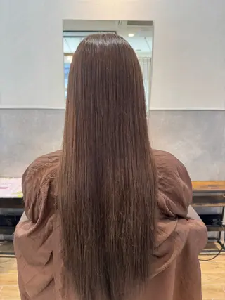 カラー 小林 菜々美のヘアスタイル