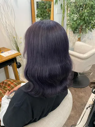 ミディアム カラー なつき/派手髪カラー /艶髪カラーのヘアスタイル