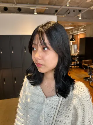 ミディアム 💜透明感カラー🌈 /森絵美莉⛄️❄️のヘアスタイル