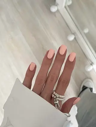 ネイル 高木 維麗絲のネイルデザイン